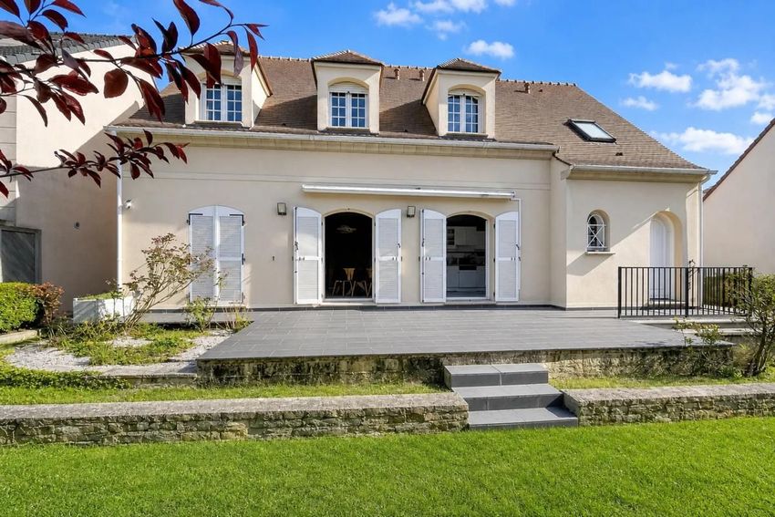 Image Façade à  maison individuelle de Beauchamp