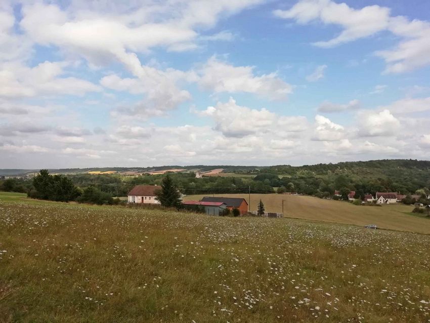 Image Vue à terrain de Sans numéro Ancienne Route d'Auxerre À Vézelay
