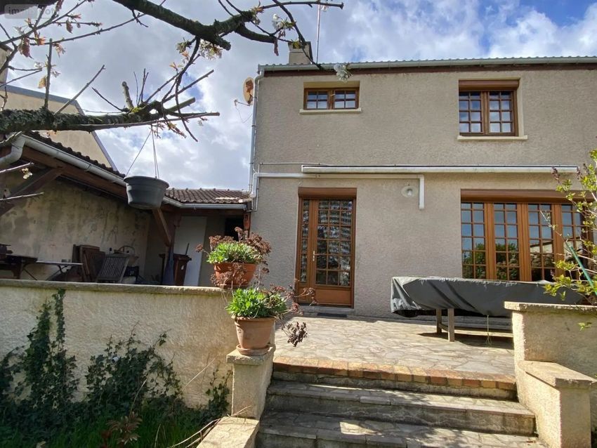 Image Façade à  maison individuelle de Menucourt