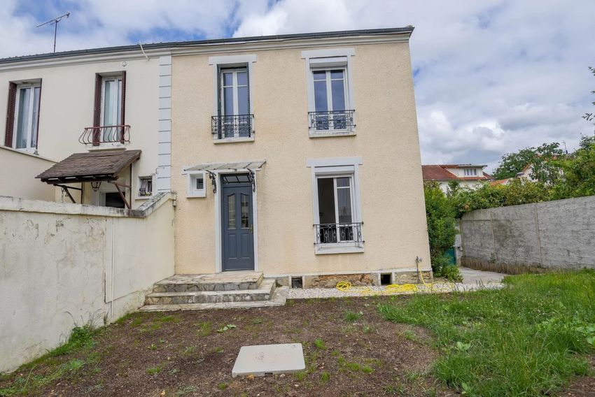 Image Façade à  maison de village de Chaville