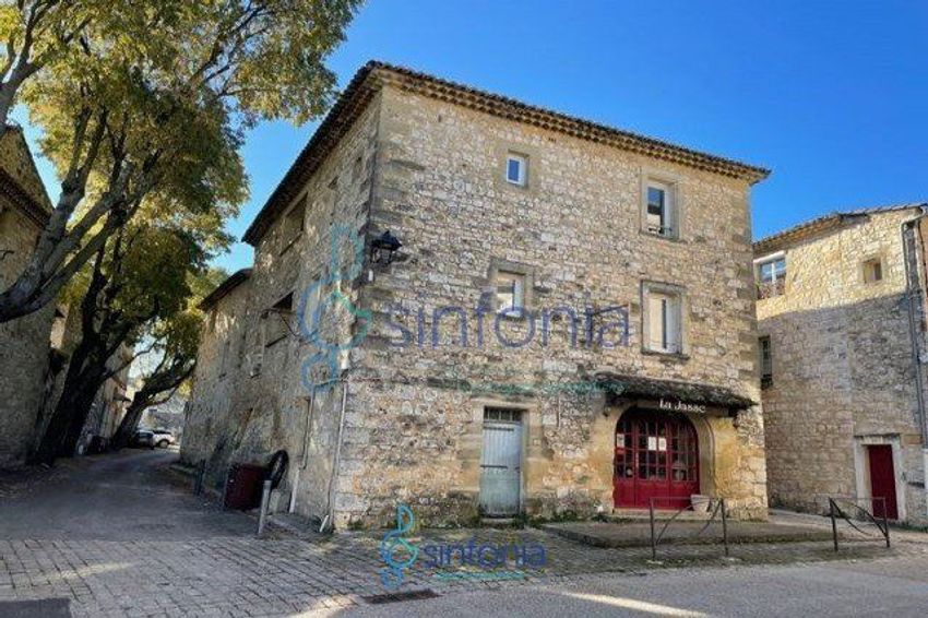 Image Façade à appartement de Arpaillargues-et-Aureillac