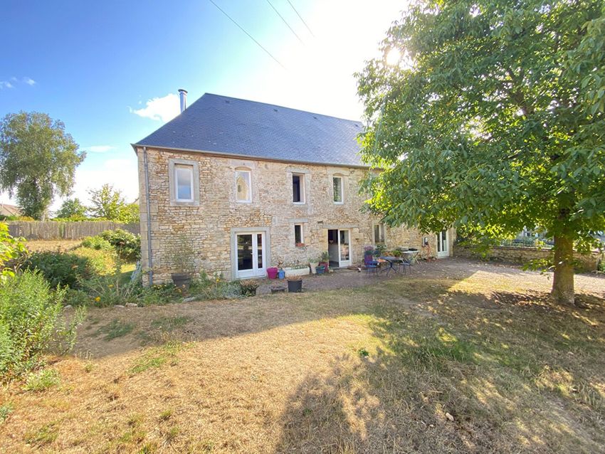 Image Façade à  maison individuelle de Cesny-les-Sources