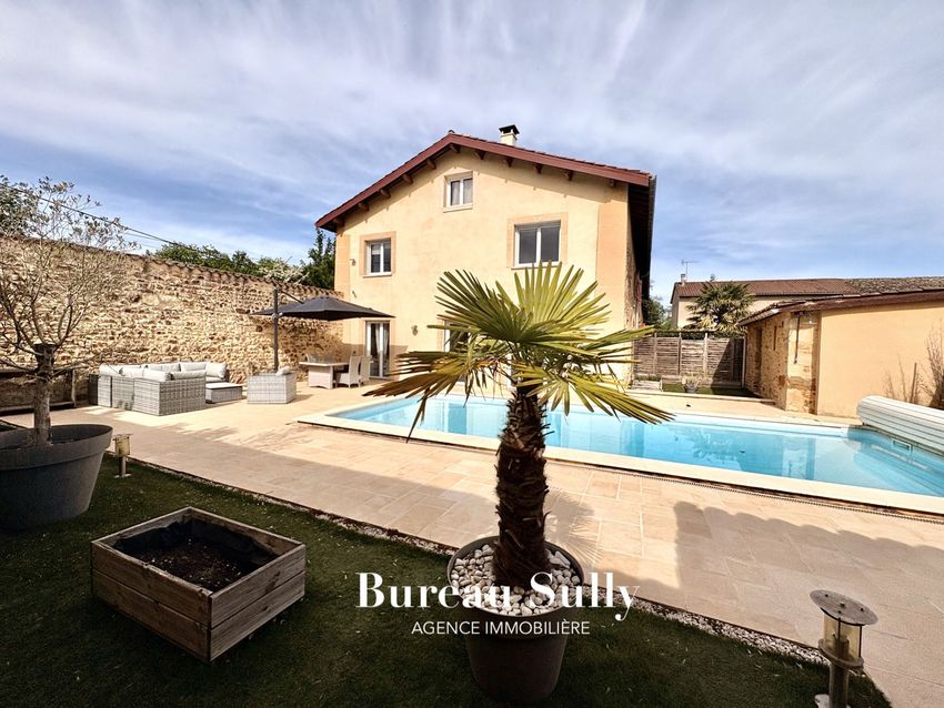 Image Piscine à  maison individuelle de Arnas