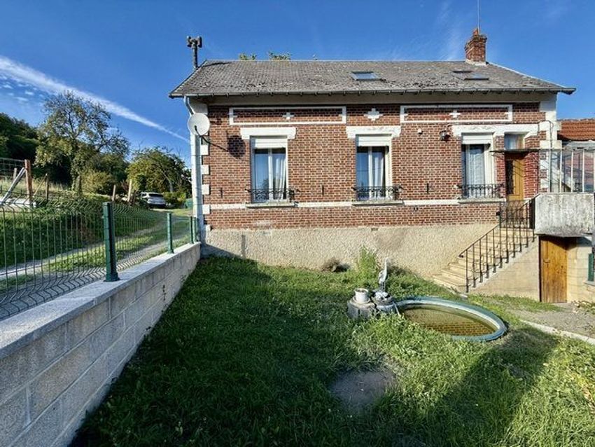 Image Façade à  maison individuelle de Coucy-le-Château-Auffrique