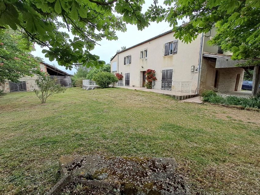 Image Façade à  maison individuelle de Astaffort