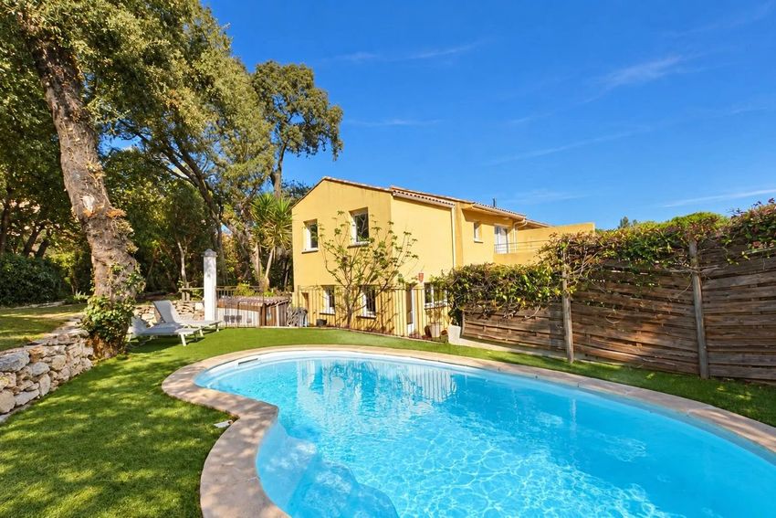 Image Piscine à  maison individuelle de 27 Rue des Peupliers