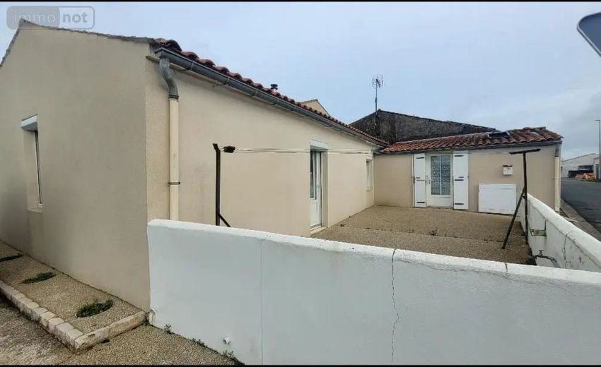 Image Façade à  maison individuelle de Charron