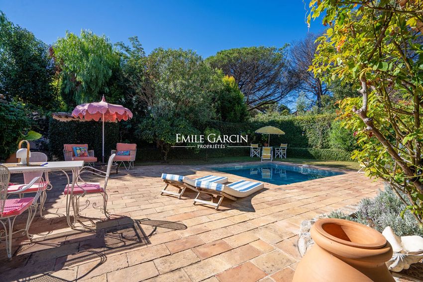 Image Piscine à  villa de Saint-Tropez