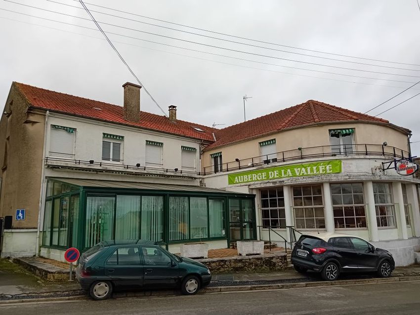 Image Façade à  maison individuelle de Bourg-et-Comin