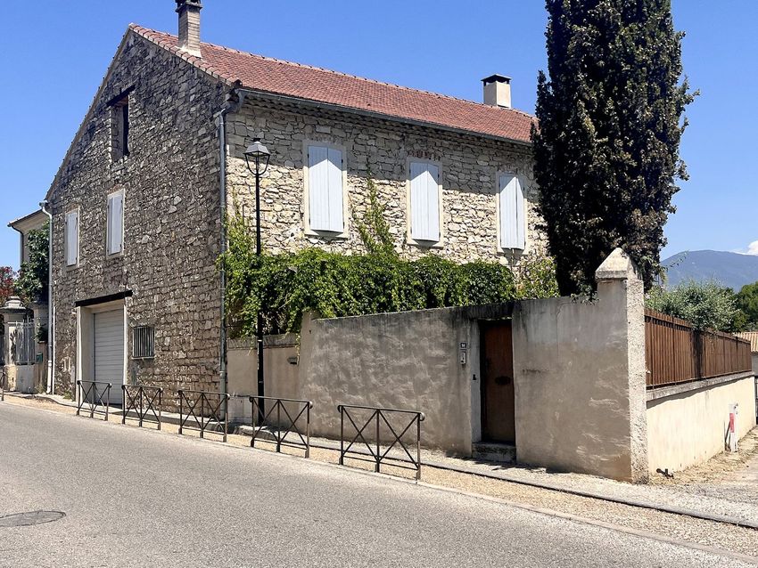 Image Façade à  maison individuelle de Caromb