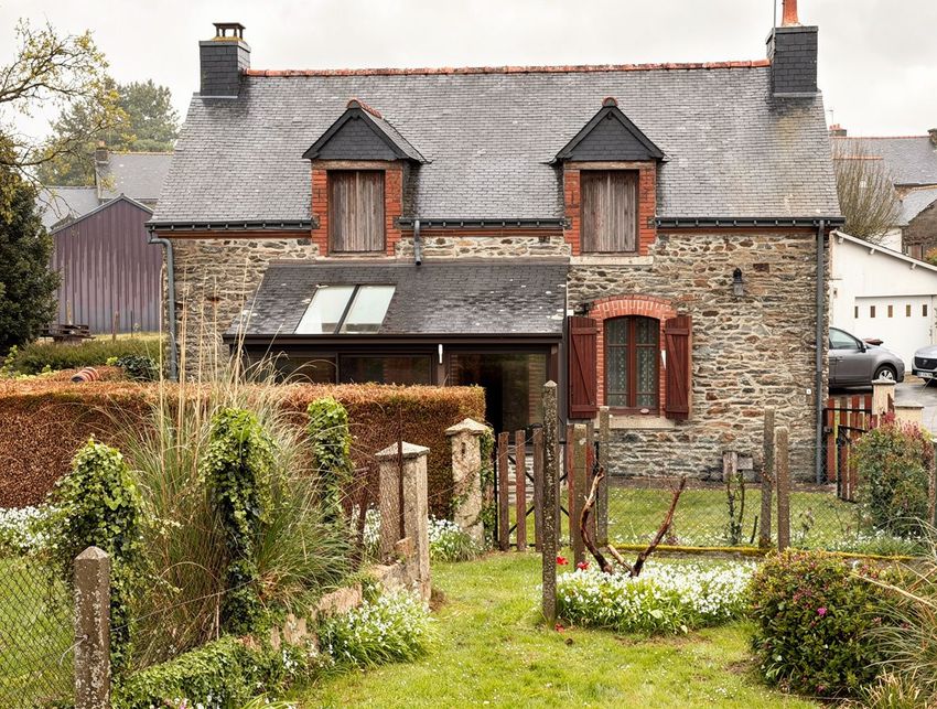 Image Façade à  maison individuelle de Le Cambout