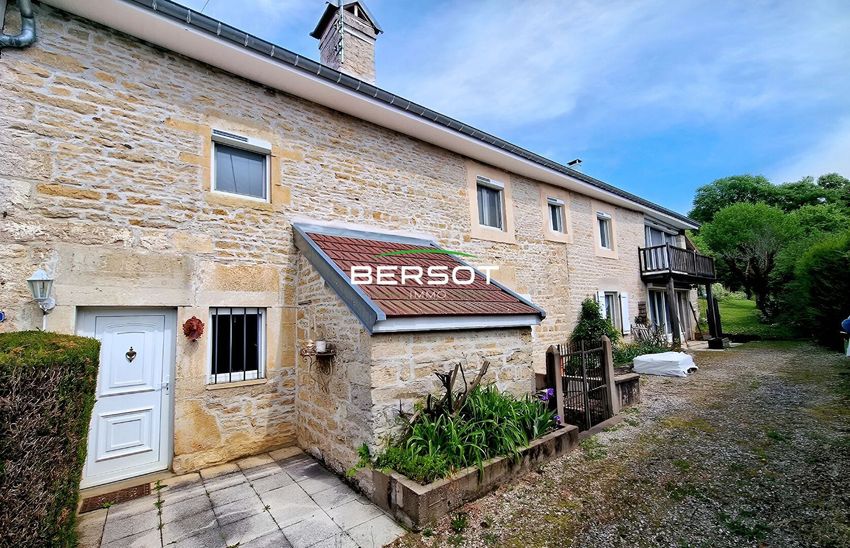 Image Façade à  maison individuelle de Silley-Bléfond