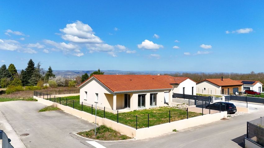 Image Façade à  maison individuelle de Jaillans