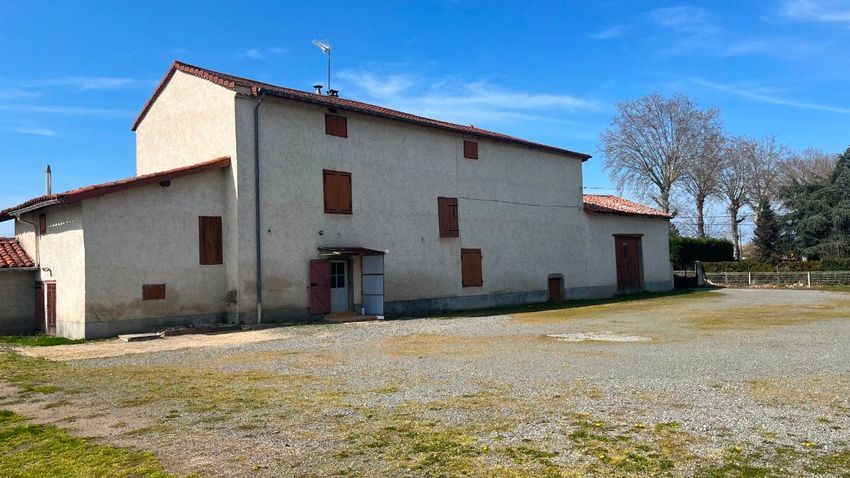 Image Façade à  maison individuelle de Civens