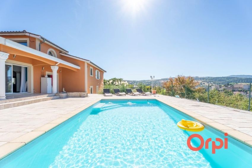 Image Piscine à  maison individuelle de L'Arbresle
