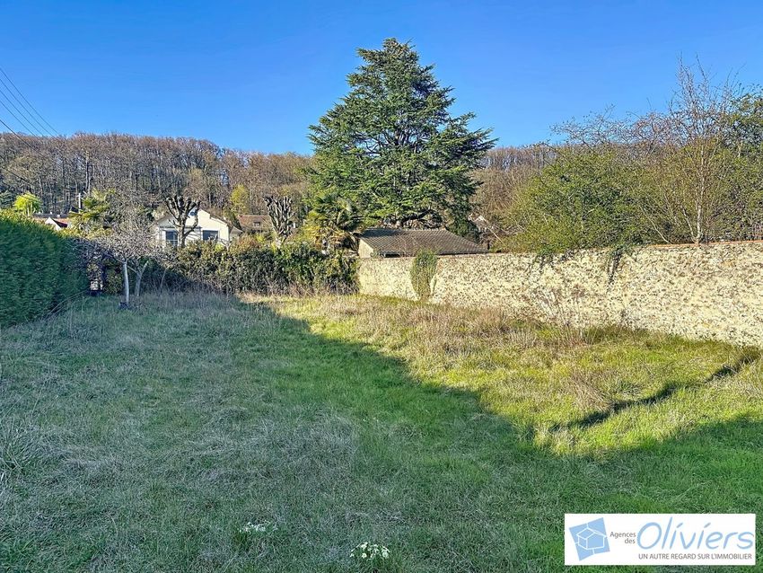 Image de terrain à Saint-Rémy-lès-Chevreuse