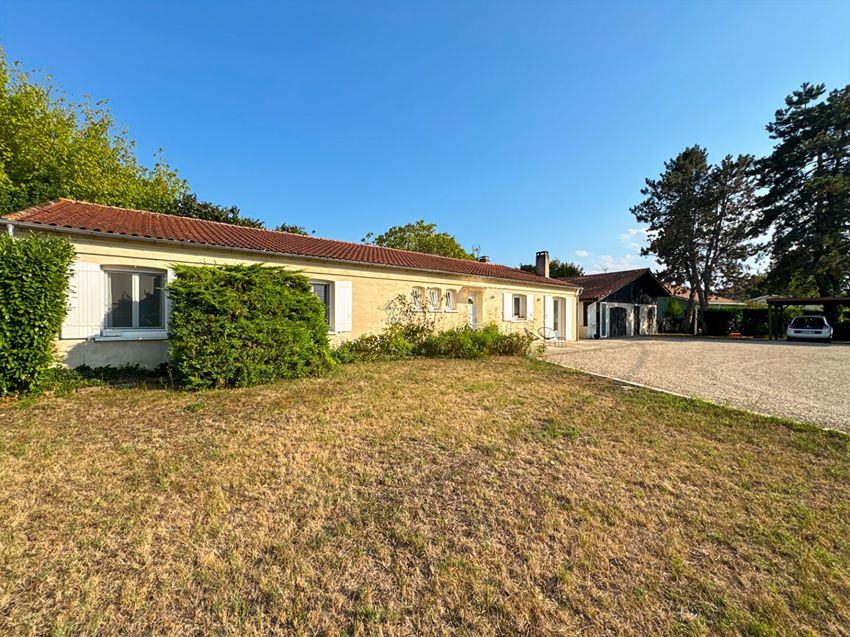Image Façade à  maison individuelle de La Brède