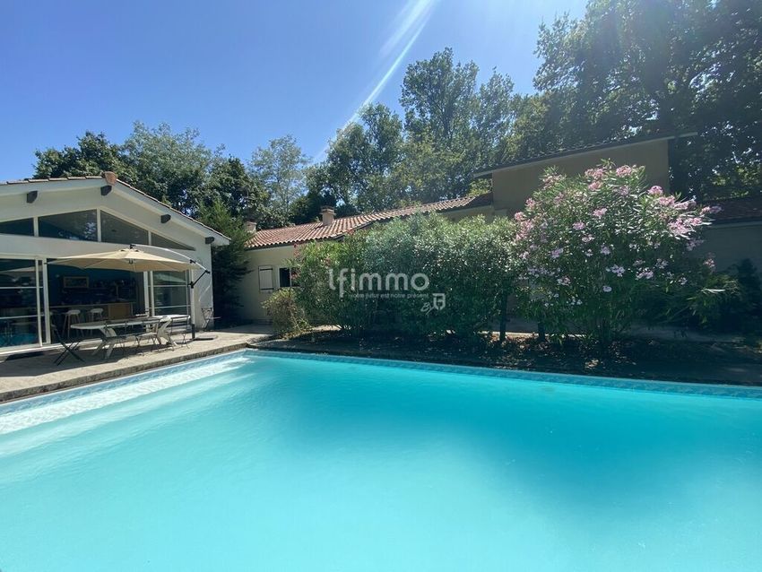Image Piscine à  maison individuelle de Arsac