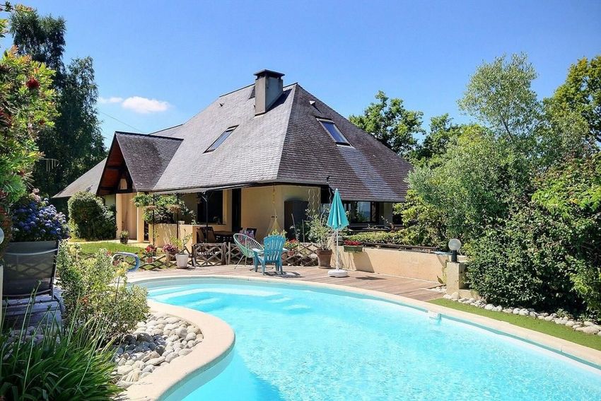 Image Piscine à  maison individuelle de Jurançon