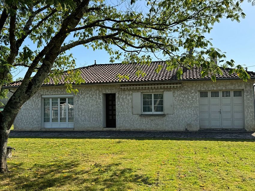 Image Façade à  maison individuelle de Vayres