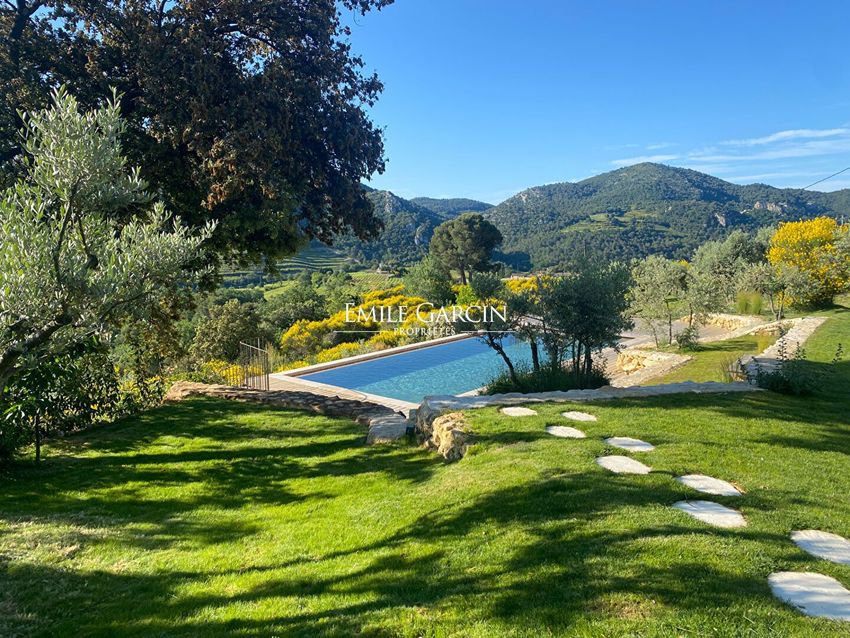 Image Piscine à  maison individuelle de Suzette