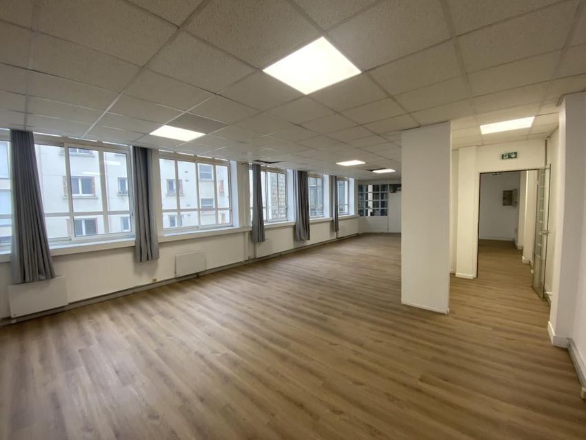 Image de bureau à Batignolles-Cardinet