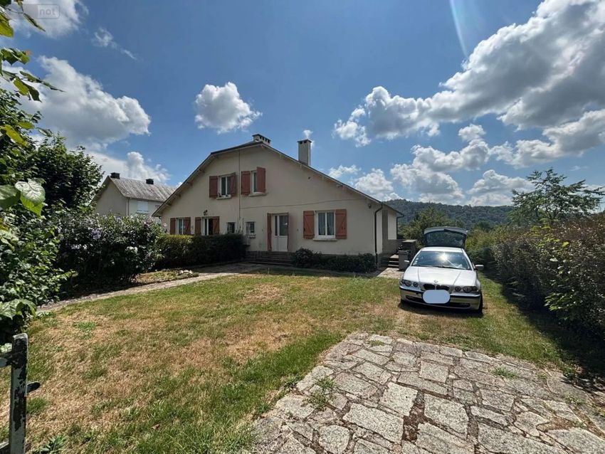 Image Façade à  maison individuelle de Champs-sur-Tarentaine-Marchal