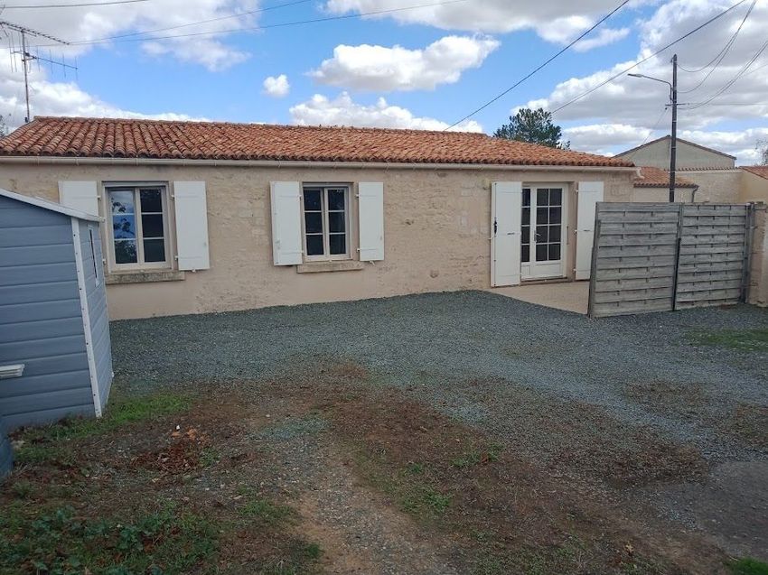 Image Façade à  maison individuelle de Doix lès Fontaines