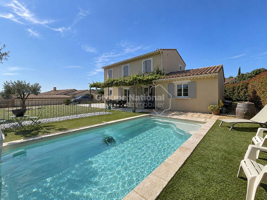 Image Piscine à  maison individuelle de Visan
