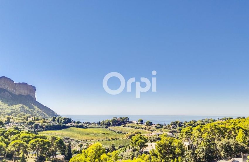 Image Vue à  propriété agricole de Cassis