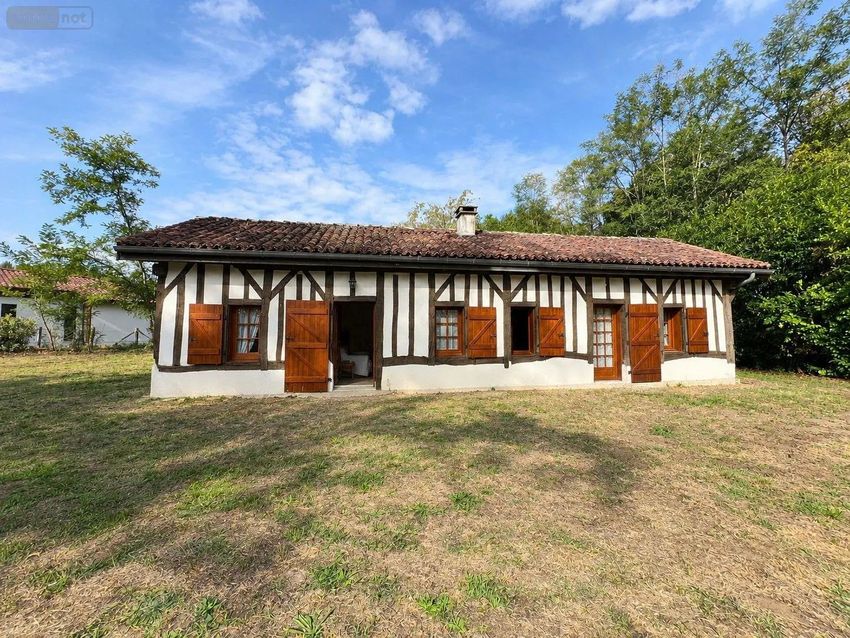 Image Façade à  maison individuelle de Mézos