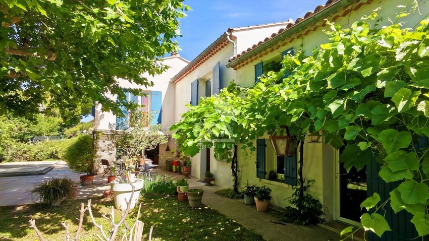 Image Façade à  maison individuelle de Rognonas