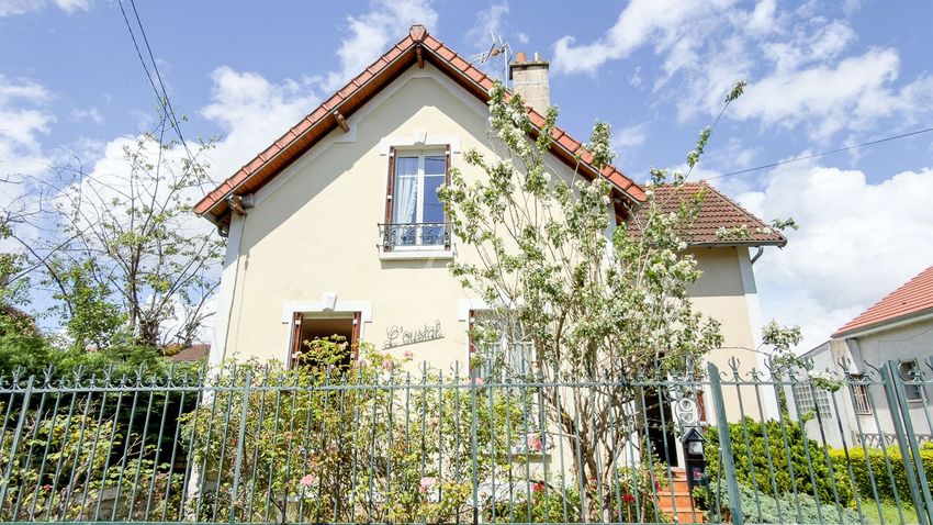 Image Façade à  maison individuelle de Montgeron