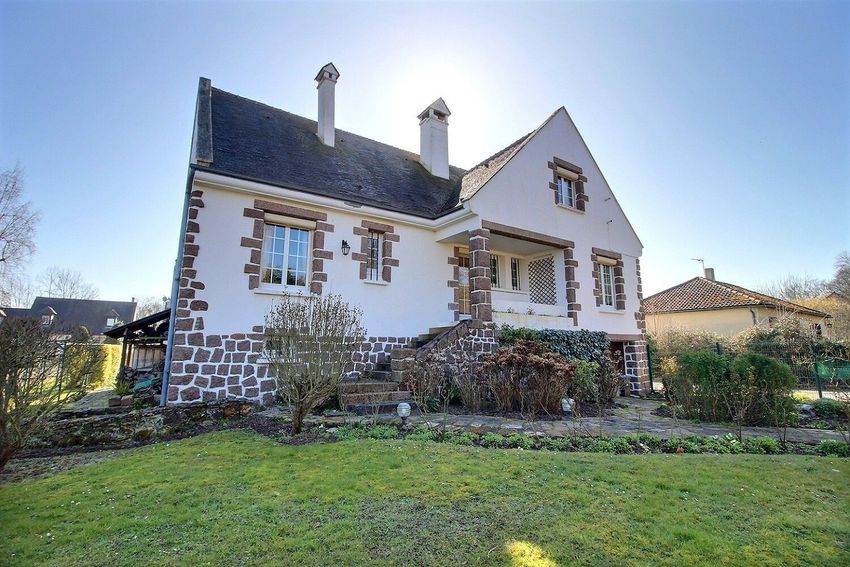 Image Façade à  maison individuelle de Lormaye
