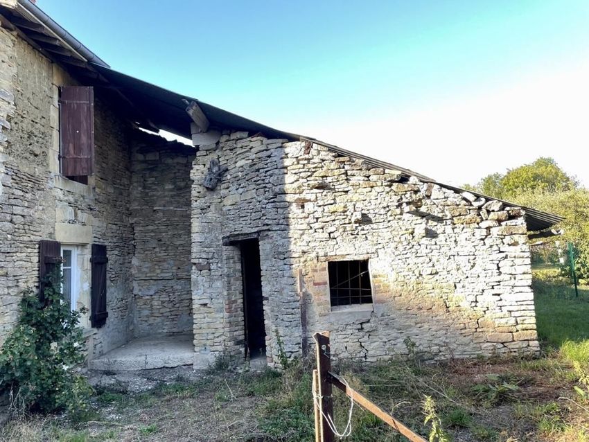 Image Façade à  maison individuelle de Attigny