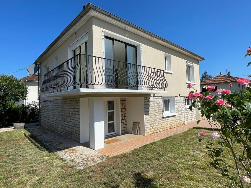 Image Façade à  maison individuelle de Cubjac-Auvézère-Val d'Ans