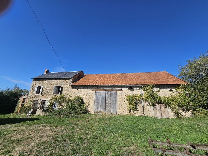 Image Façade à  maison individuelle de Busset