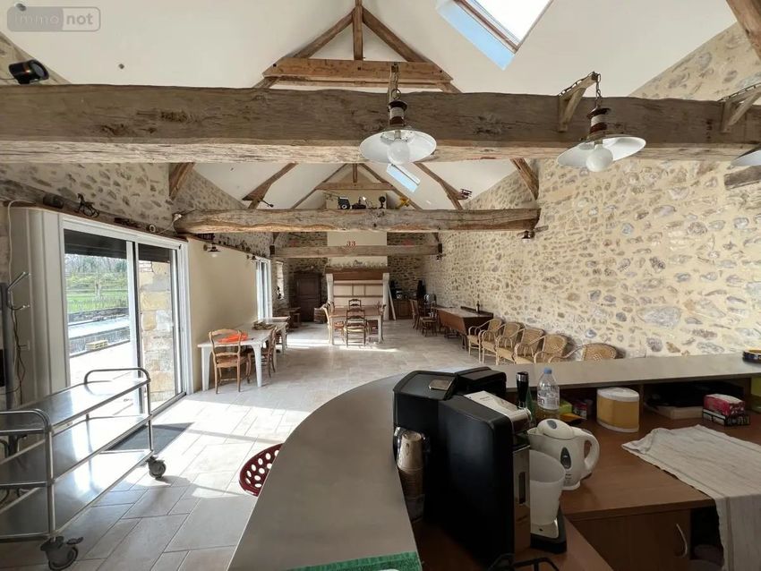 Image de  maison individuelle à Seiches-sur-le-Loir