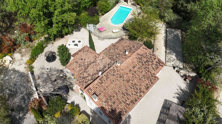 Image de  maison individuelle à Ménerbes