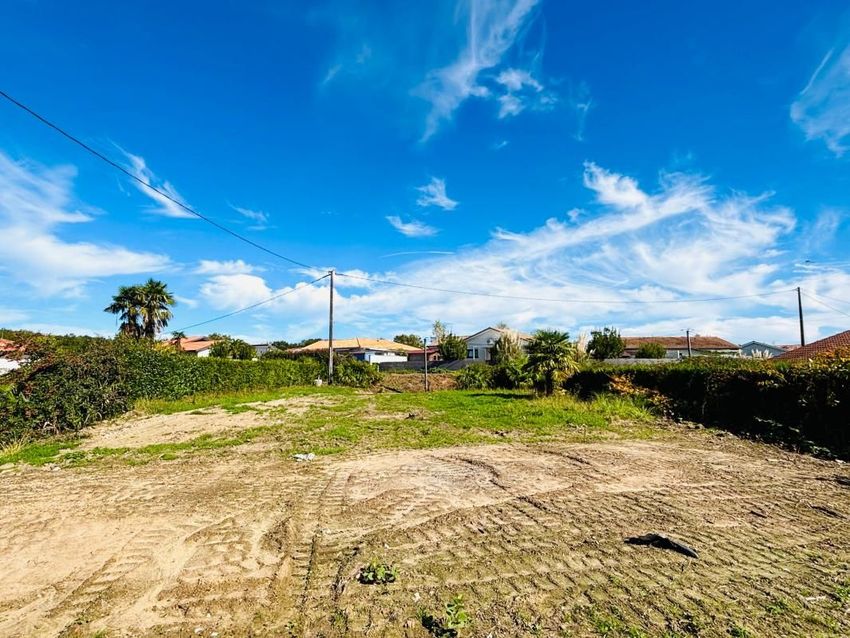 Image de terrain à Saint-Martin-de-Hinx