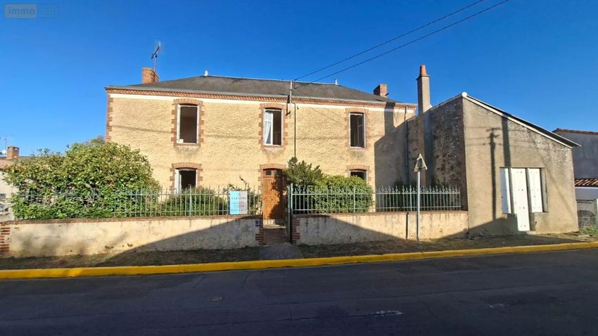 Image Façade à  maison individuelle de Genneton