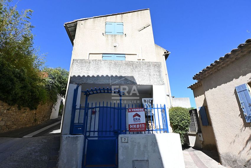 Image Façade à  maison mitoyenne de Châteauneuf-de-Gadagne