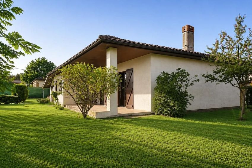 Image Façade à  maison individuelle de Léognan