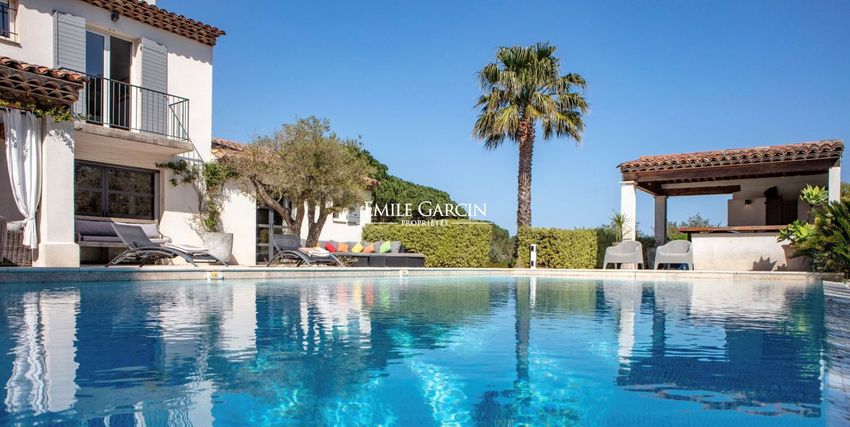 Image Piscine à  manoir de Saint-Tropez