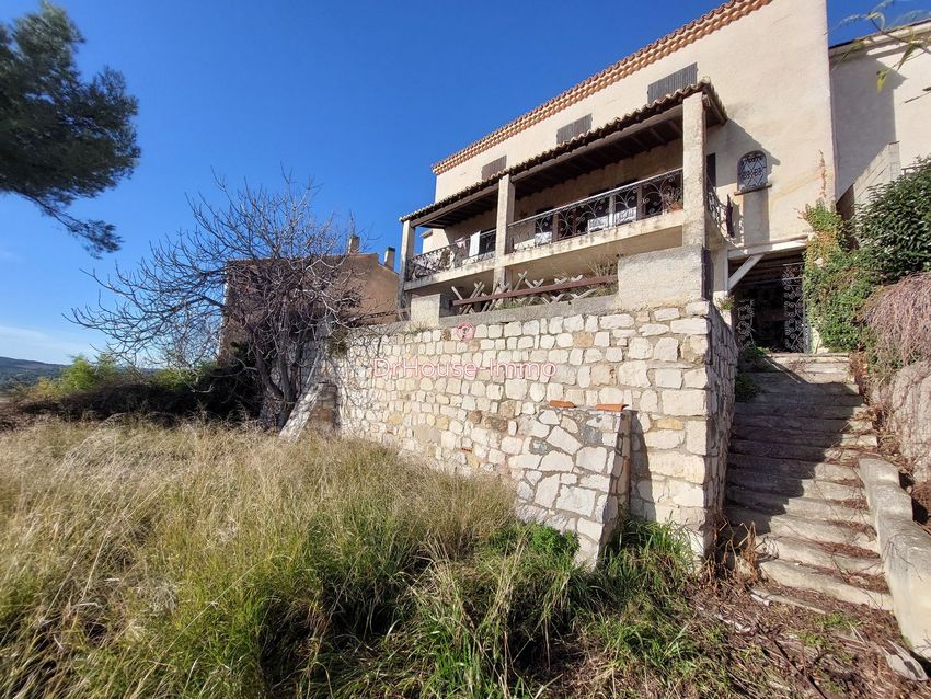 Image Façade à  villa de Velaux