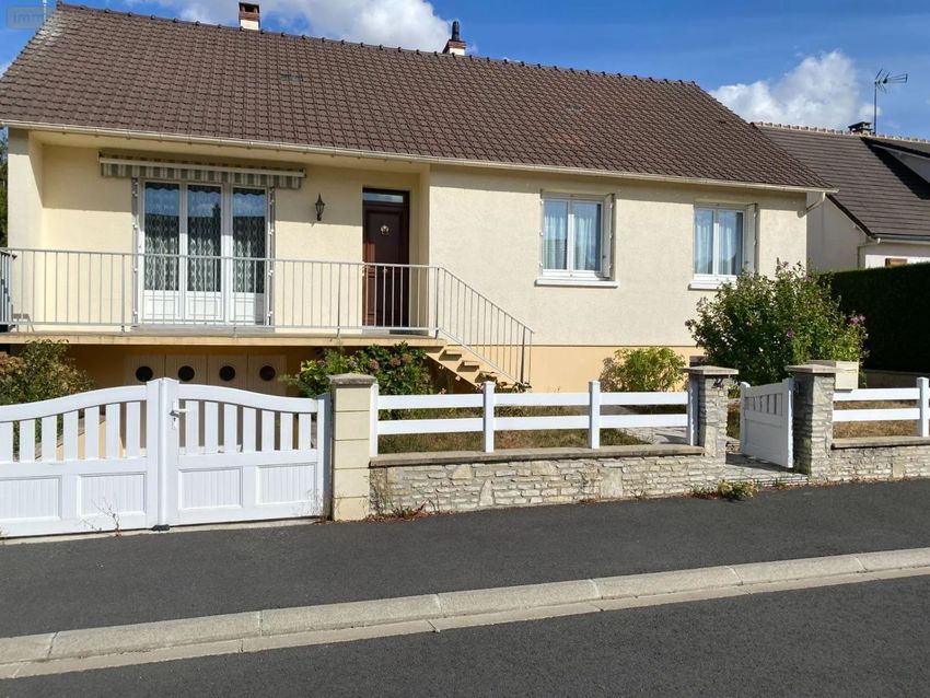 Image Façade à  maison individuelle de Lucé