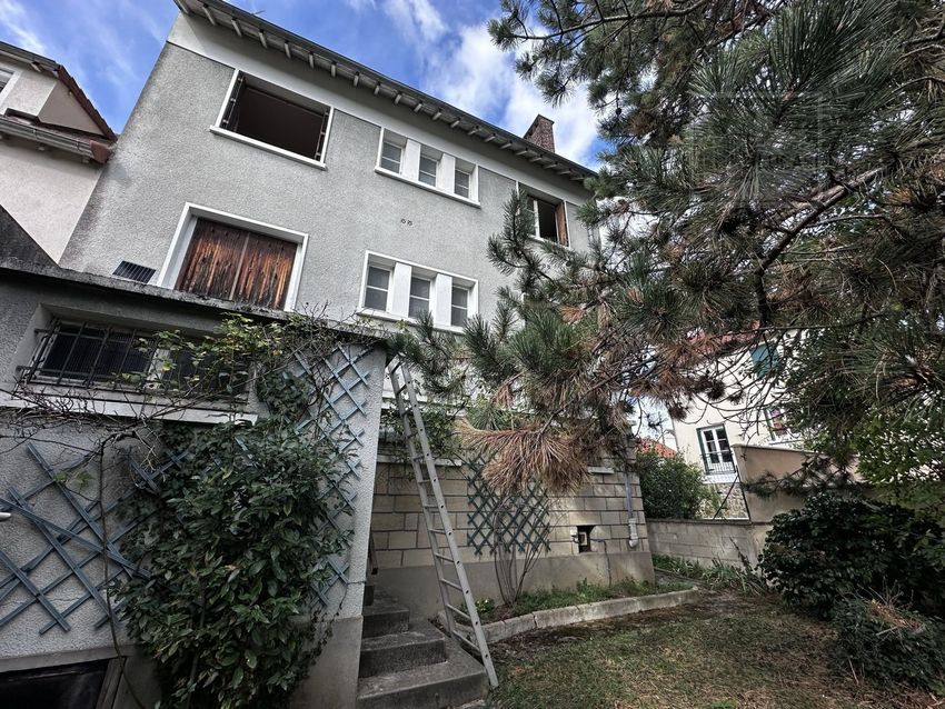 Image Façade à  maison individuelle de 16 Rue Victor Hugo