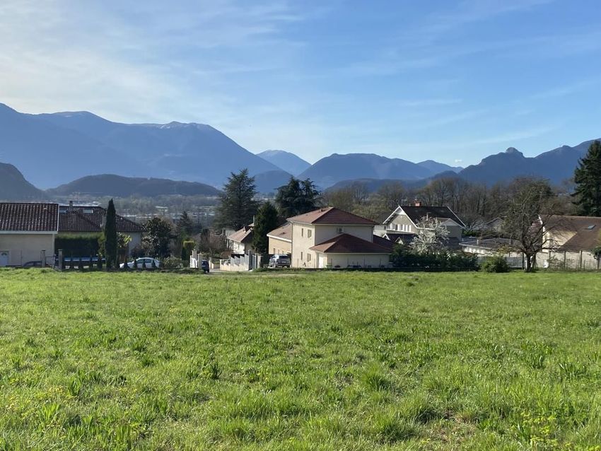 Image Vue à terrain de Claix
