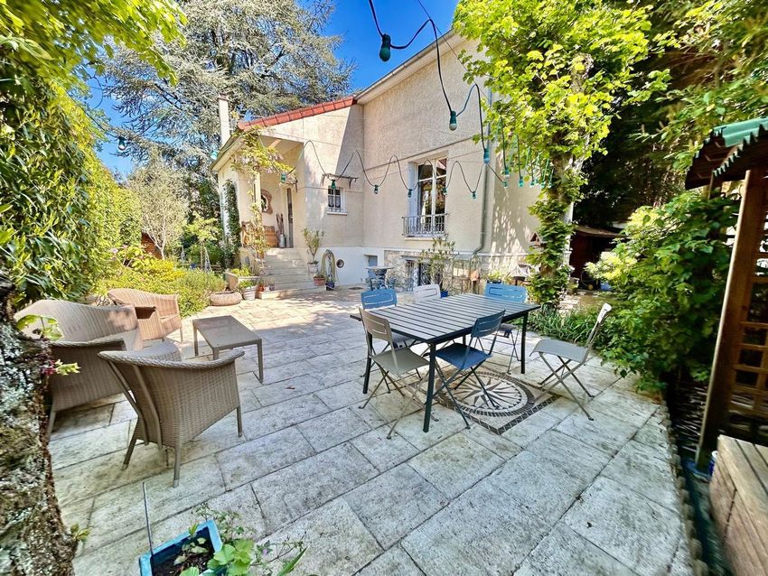Image Terrasse à  maison individuelle de Garches