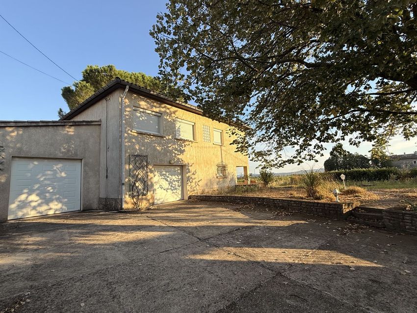 Image Façade à  maison individuelle de Saint-Marcel-d'Ardèche
